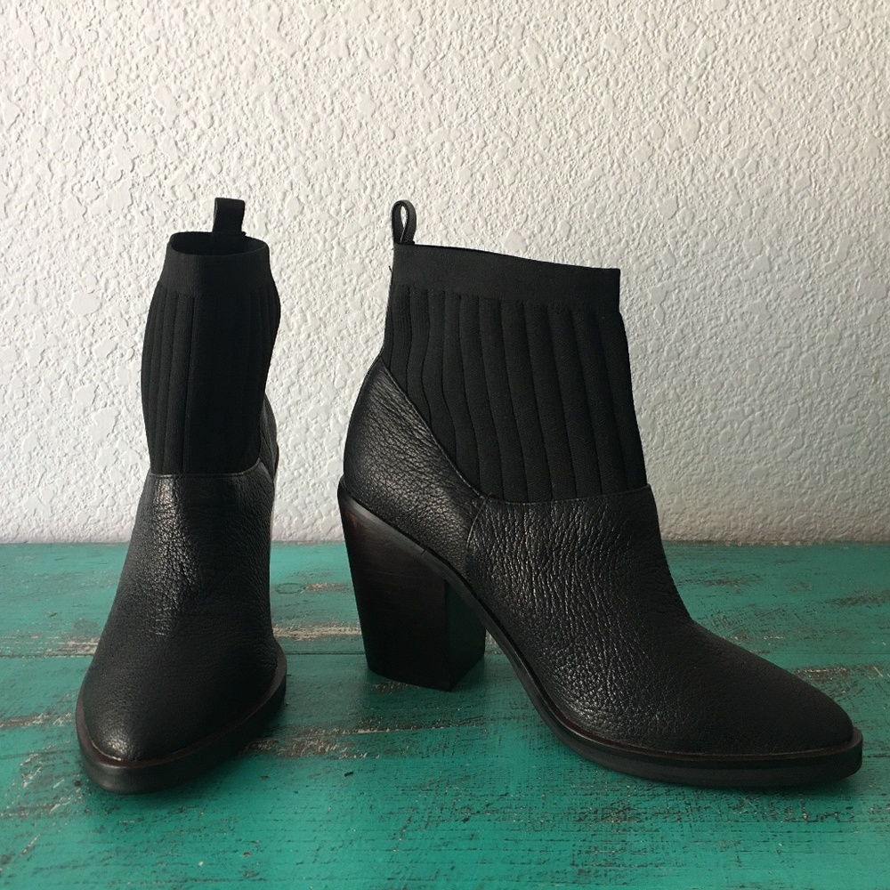 KDB Brooklyn Kelsi Dagger Womens Black Leather Cowgirl Ankle Boots size 7.5